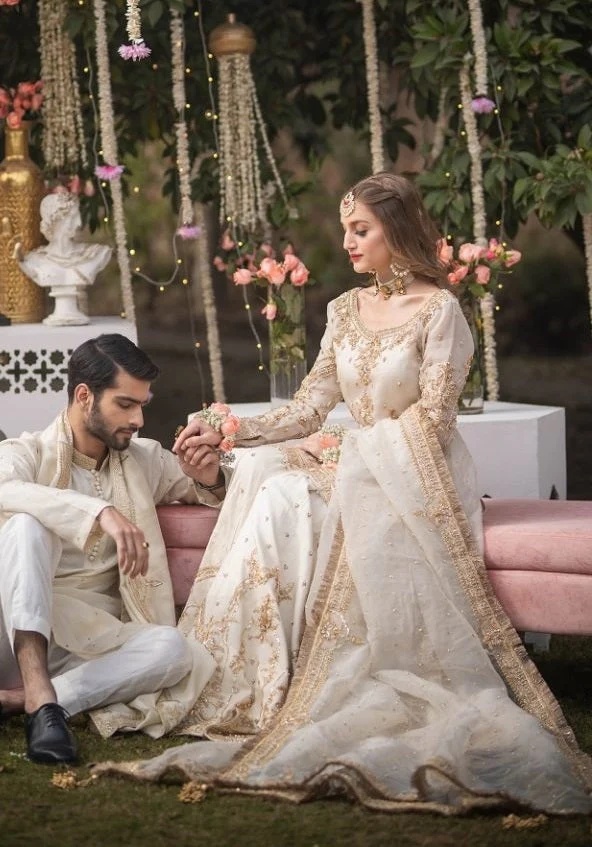 Zohra - MW pakistani fashion outfit with coordinated formal styling.